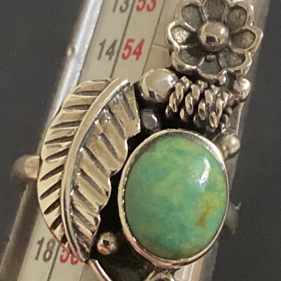 Turquoise Sterling Silver Southwest Design size 8 Ring - Picture 6 of 7